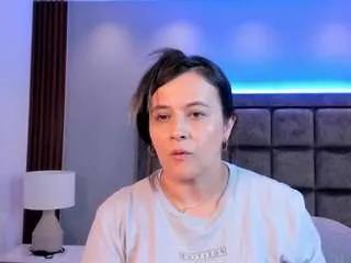 Offline susannross on CamSoda