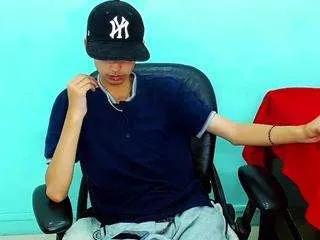 Freechat ttimy-x-boy on CamSoda