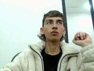 Freechat ttimy-x-boy on CamSoda