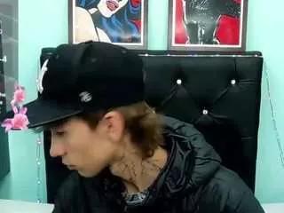 Freechat ttimy-x-boy on CamSoda