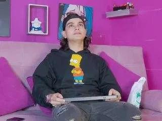 Freechat tylerjhonsonn on CamSoda