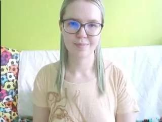 Offline ultra-meow on CamSoda