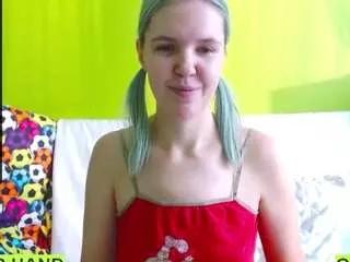 Offline ultra-meow on CamSoda