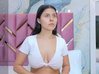 Freechat veronicaroose on CamSoda