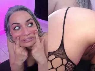 Offline victoria-hott on CamSoda