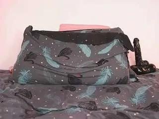 Offline violeta-evanz on CamSoda