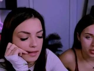 Offline vivy-star on CamSoda