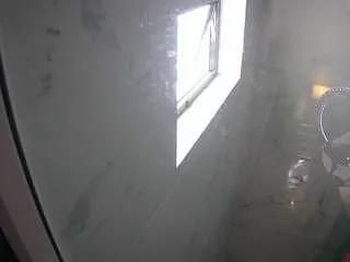 Freechat voyeurcam-casa-salsa-bathroom-13 on CamSoda