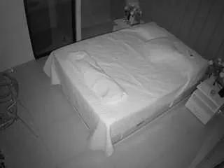 Freechat voyeurcam-casa-salsa-bedroom-7 on CamSoda