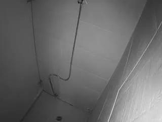 Freechat voyeurcam-jb-shower-1 on CamSoda