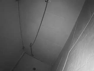 Freechat voyeurcam-jb-shower-1 on CamSoda