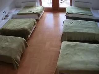 Freechat voyeurcam-julmodels-bed-6 on CamSoda