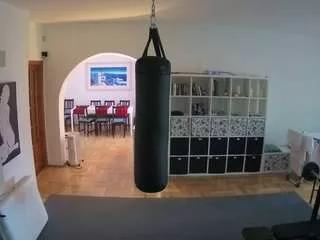 Freechat voyeurcam-julmodels-living-5 on CamSoda