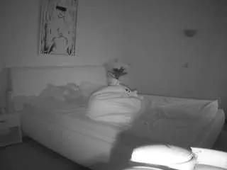 Freechat voyeurcam-julmodels-reallife-2 on CamSoda