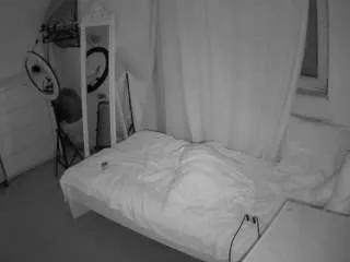 Freechat voyeurcam-julmodels-reallife-3 on CamSoda