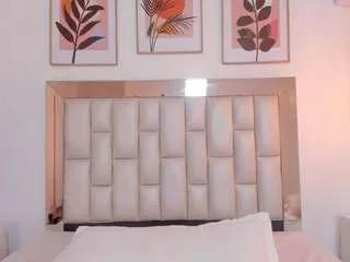 Freechat yayisvega on CamSoda