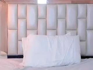 Freechat yayisvega on CamSoda