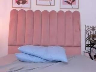 Freechat yayisvega on CamSoda