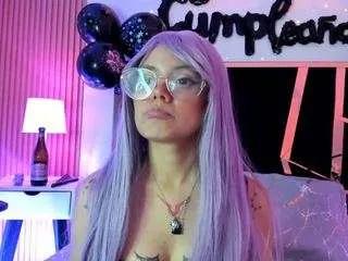 Freechat yukky-kuran on CamSoda