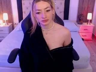 Freechat zoe-jones13 on CamSoda