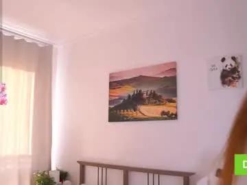 Freechat adeles_vibes on Chaturbate