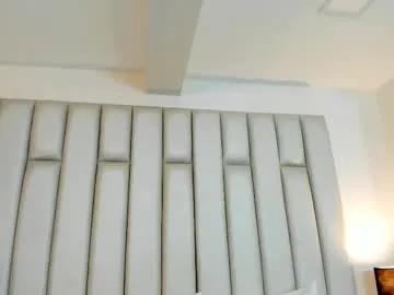 Freechat adreeaperez1 on Chaturbate