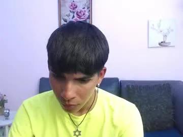 Freechat david_925_ on Chaturbate
