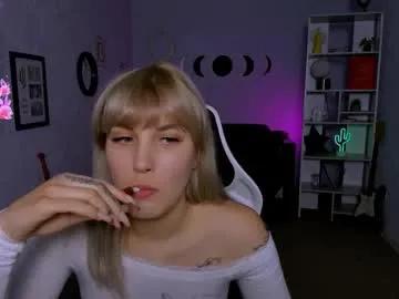 Freechat esma_shine on Chaturbate