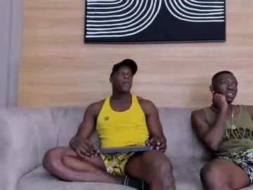 Freechat heteros_men on Chaturbate