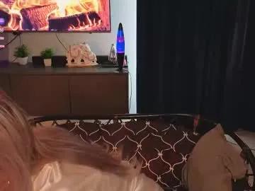 Freechat honneybunneey on Chaturbate