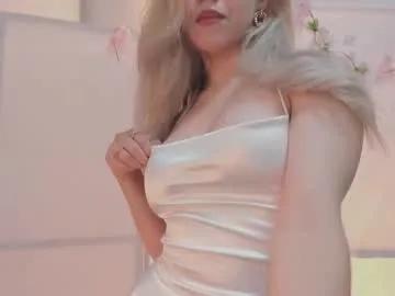 Freechat honneybunneey on Chaturbate