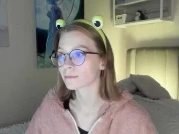 Away lunar_sofia on Chaturbate