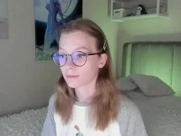 Away lunar_sofia on Chaturbate