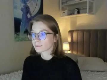 Away lunar_sofia on Chaturbate