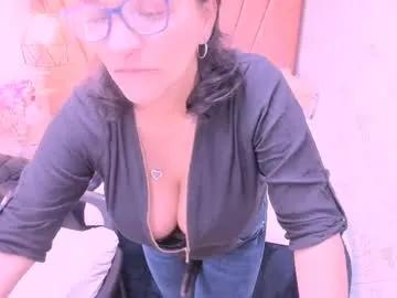 Away marylinmilf on Chaturbate