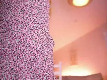 Freechat miablueye on Chaturbate