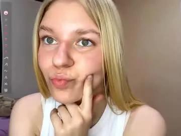 Freechat peggymeggy on Chaturbate