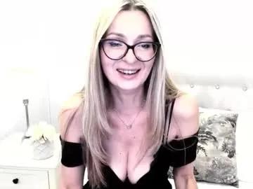 Freechat tesslovely on Chaturbate
