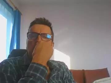 Freechat ulmeni4 on Chaturbate
