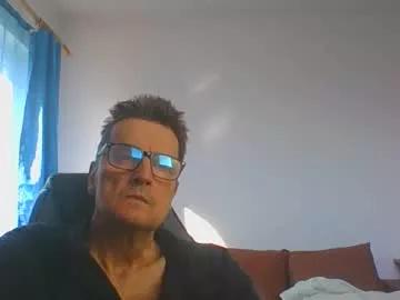 Freechat ulmeni4 on Chaturbate