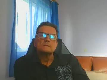 Freechat ulmeni4 on Chaturbate