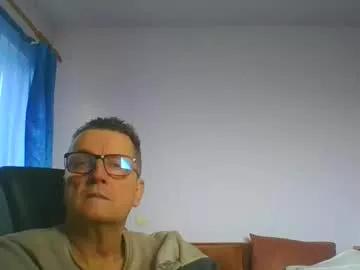 Freechat ulmeni4 on Chaturbate