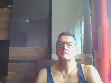 Freechat ulmeni4 on Chaturbate
