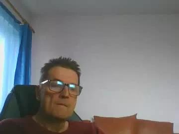 Freechat ulmeni4 on Chaturbate