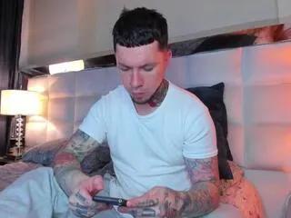 Offline adam_becks on Flirt4Free