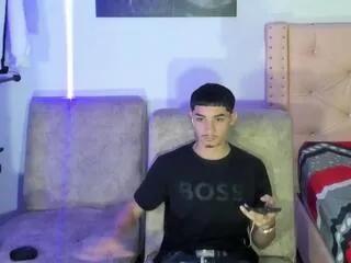 adan_parker — Freechat on Flirt4Free
