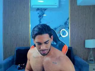 Freechat alessio_moretti on Flirt4Free