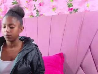 Offline angeya_petite on Flirt4Free