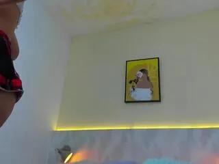 annie_evanss on Flirt4Free 