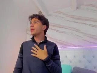 attlas_moon on Flirt4Free 